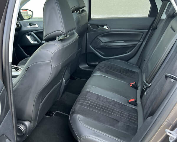 Коричневый Пежо 308, объемом двигателя 2 л и пробегом 240 тыс. км за 11300 $, фото 66 на Automoto.ua