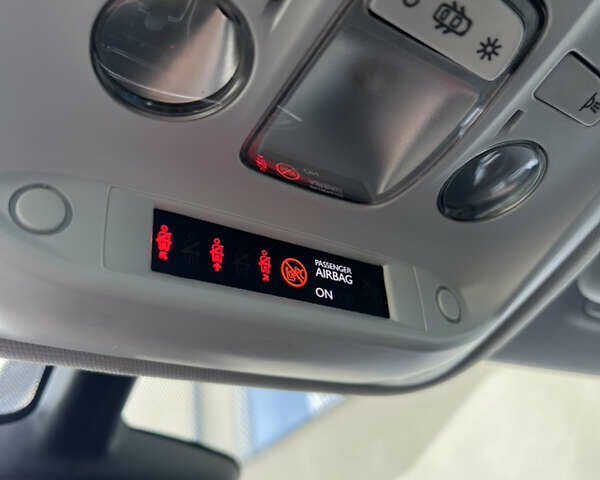 Коричневый Пежо 308, объемом двигателя 2 л и пробегом 240 тыс. км за 11300 $, фото 53 на Automoto.ua