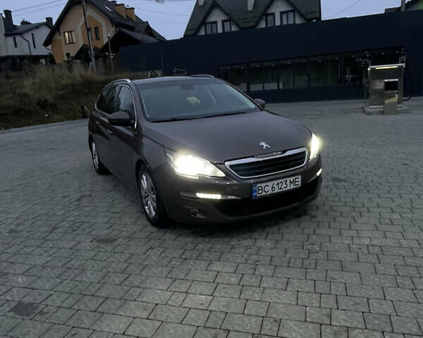 Коричневый Пежо 308, объемом двигателя 1.56 л и пробегом 309 тыс. км за 8000 $, фото 4 на Automoto.ua