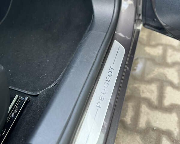 Коричневый Пежо 308, объемом двигателя 2 л и пробегом 240 тыс. км за 11300 $, фото 59 на Automoto.ua