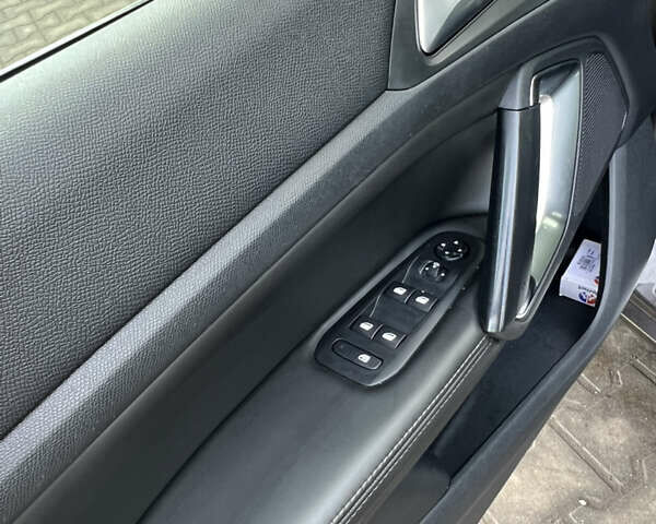 Коричневый Пежо 308, объемом двигателя 2 л и пробегом 240 тыс. км за 11300 $, фото 37 на Automoto.ua