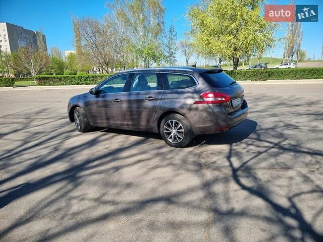 Коричневый Пежо 308, объемом двигателя 1.6 л и пробегом 180 тыс. км за 10500 $, фото 5 на Automoto.ua