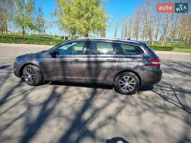Коричневый Пежо 308, объемом двигателя 1.6 л и пробегом 180 тыс. км за 10500 $, фото 4 на Automoto.ua
