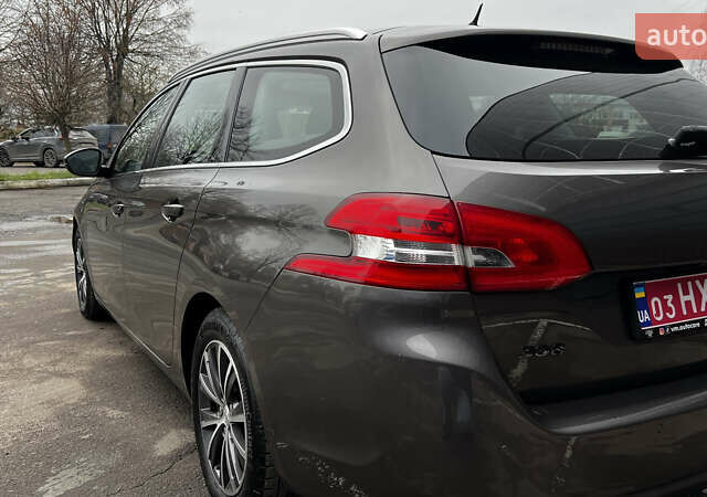 Коричневый Пежо 308, объемом двигателя 2 л и пробегом 140 тыс. км за 11999 $, фото 4 на Automoto.ua