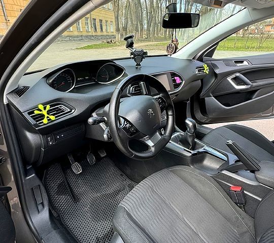 Коричневый Пежо 308, объемом двигателя 1.6 л и пробегом 264 тыс. км за 7500 $, фото 8 на Automoto.ua