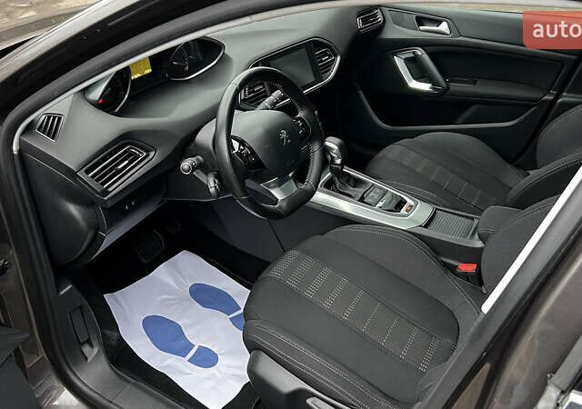 Коричневый Пежо 308, объемом двигателя 2 л и пробегом 140 тыс. км за 11999 $, фото 15 на Automoto.ua