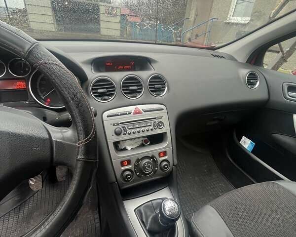 Червоний Пежо 308, об'ємом двигуна 1.6 л та пробігом 133 тис. км за 5700 $, фото 12 на Automoto.ua