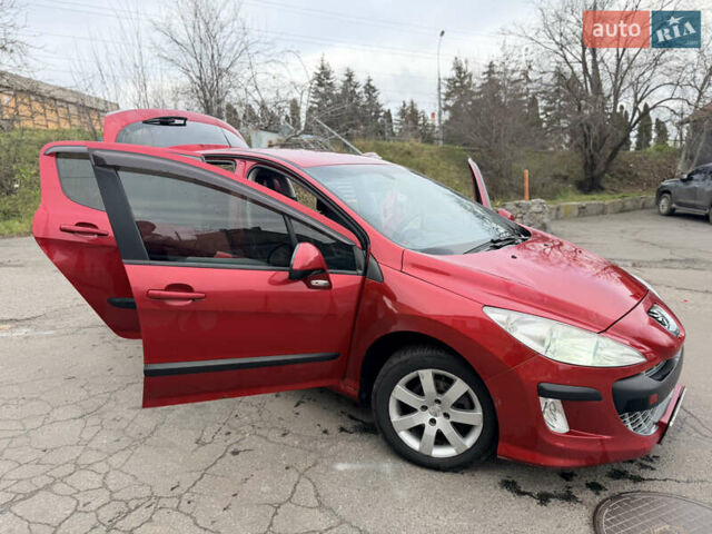 Червоний Пежо 308, об'ємом двигуна 1.6 л та пробігом 197 тис. км за 4000 $, фото 10 на Automoto.ua