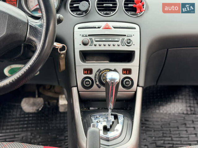 Червоний Пежо 308, об'ємом двигуна 1.6 л та пробігом 197 тис. км за 4000 $, фото 27 на Automoto.ua