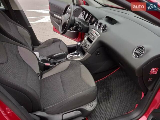 Червоний Пежо 308, об'ємом двигуна 1.6 л та пробігом 150 тис. км за 5500 $, фото 9 на Automoto.ua