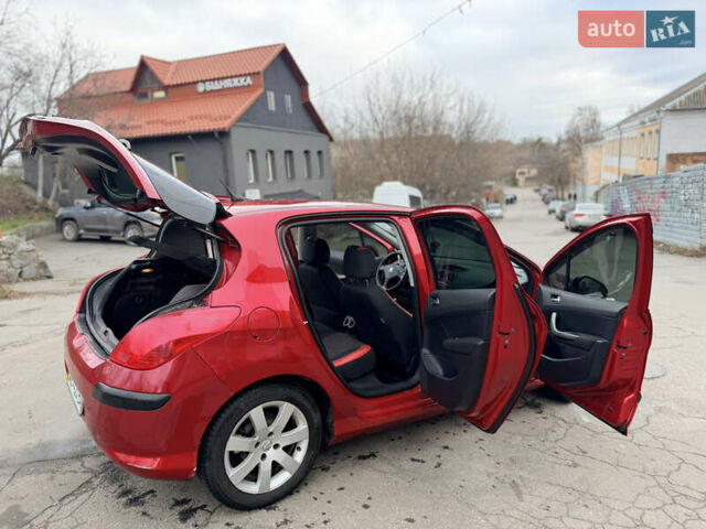 Червоний Пежо 308, об'ємом двигуна 1.6 л та пробігом 197 тис. км за 4000 $, фото 11 на Automoto.ua