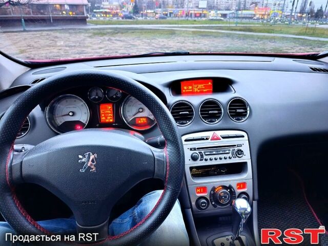 Красный Пежо 308, объемом двигателя 1.6 л и пробегом 163 тыс. км за 5500 $, фото 3 на Automoto.ua