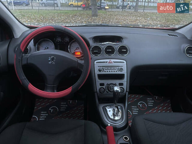 Красный Пежо 308, объемом двигателя 1.6 л и пробегом 194 тыс. км за 5700 $, фото 18 на Automoto.ua