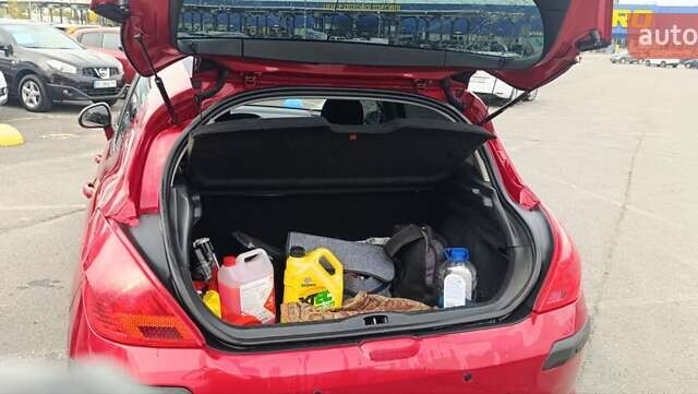 Красный Пежо 308, объемом двигателя 1.6 л и пробегом 156 тыс. км за 6000 $, фото 8 на Automoto.ua