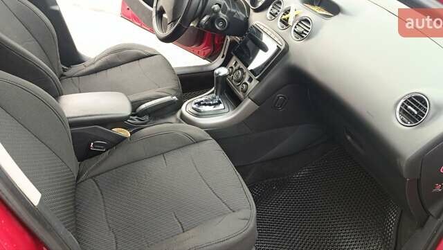 Красный Пежо 308, объемом двигателя 1.6 л и пробегом 156 тыс. км за 6000 $, фото 7 на Automoto.ua