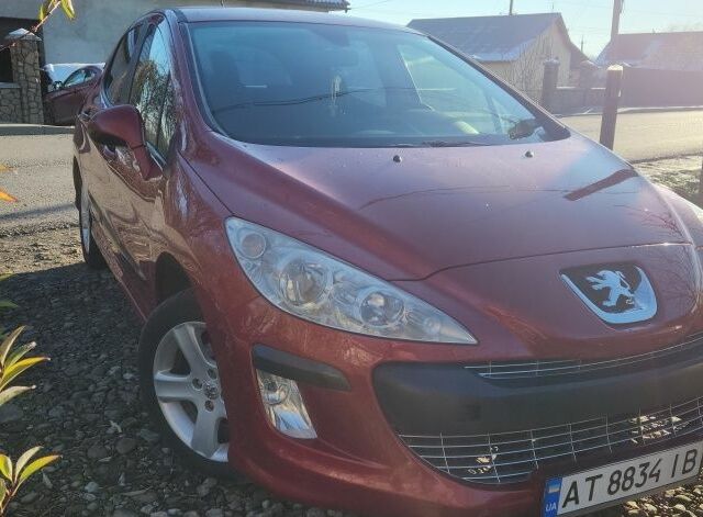Красный Пежо 308, объемом двигателя 1.6 л и пробегом 200 тыс. км за 4300 $, фото 1 на Automoto.ua
