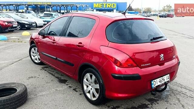 Красный Пежо 308, объемом двигателя 1.6 л и пробегом 156 тыс. км за 6000 $, фото 2 на Automoto.ua