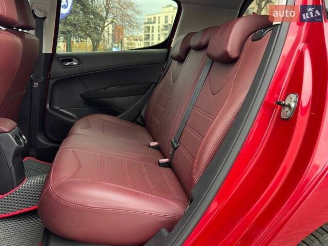 Красный Пежо 308, объемом двигателя 1.6 л и пробегом 192 тыс. км за 6800 $, фото 14 на Automoto.ua