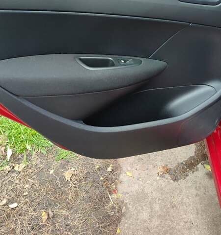 Красный Пежо 308, объемом двигателя 1.56 л и пробегом 140 тыс. км за 5200 $, фото 16 на Automoto.ua