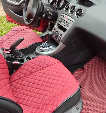 Красный Пежо 308, объемом двигателя 1.56 л и пробегом 140 тыс. км за 5200 $, фото 17 на Automoto.ua