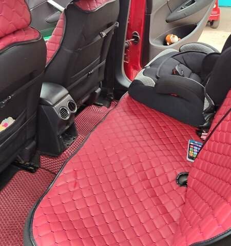 Красный Пежо 308, объемом двигателя 1.56 л и пробегом 140 тыс. км за 5200 $, фото 19 на Automoto.ua