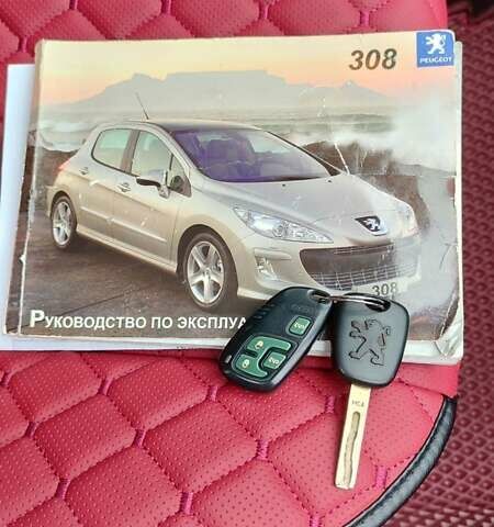 Красный Пежо 308, объемом двигателя 1.56 л и пробегом 140 тыс. км за 5200 $, фото 6 на Automoto.ua