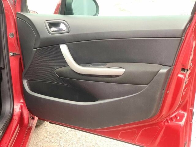 Красный Пежо 308, объемом двигателя 1.6 л и пробегом 204 тыс. км за 5440 $, фото 17 на Automoto.ua