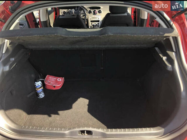 Червоний Пежо 308, об'ємом двигуна 1.56 л та пробігом 166 тис. км за 6100 $, фото 14 на Automoto.ua