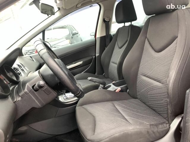 Красный Пежо 308, объемом двигателя 1.6 л и пробегом 204 тыс. км за 5440 $, фото 24 на Automoto.ua