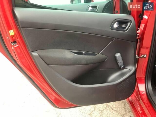 Красный Пежо 308, объемом двигателя 1.6 л и пробегом 204 тыс. км за 5440 $, фото 18 на Automoto.ua