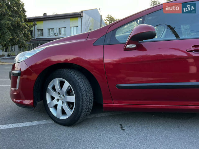 Красный Пежо 308, объемом двигателя 1.6 л и пробегом 159 тыс. км за 5500 $, фото 5 на Automoto.ua