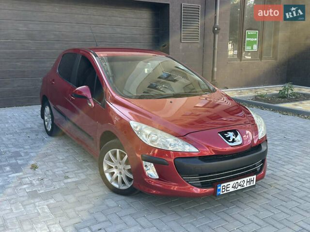 Красный Пежо 308, объемом двигателя 1.6 л и пробегом 248 тыс. км за 6800 $, фото 1 на Automoto.ua