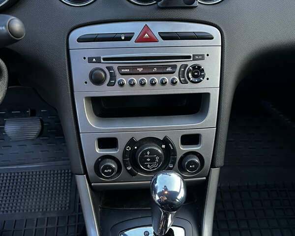 Красный Пежо 308, объемом двигателя 1.6 л и пробегом 159 тыс. км за 5500 $, фото 26 на Automoto.ua