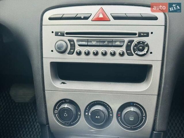 Червоний Пежо 308, об'ємом двигуна 1.6 л та пробігом 143 тис. км за 5799 $, фото 7 на Automoto.ua