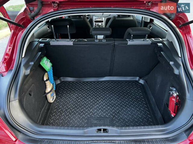 Красный Пежо 308, объемом двигателя 1.6 л и пробегом 159 тыс. км за 5500 $, фото 43 на Automoto.ua