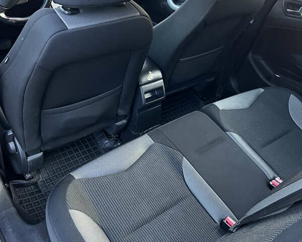 Красный Пежо 308, объемом двигателя 1.6 л и пробегом 159 тыс. км за 5500 $, фото 29 на Automoto.ua