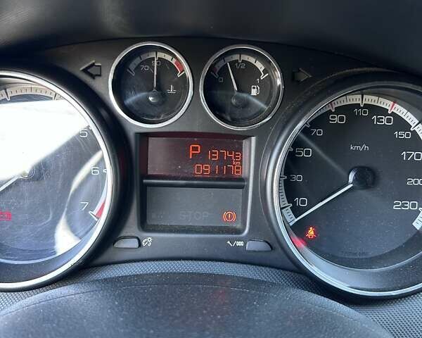 Красный Пежо 308, объемом двигателя 1.6 л и пробегом 92 тыс. км за 6700 $, фото 1 на Automoto.ua