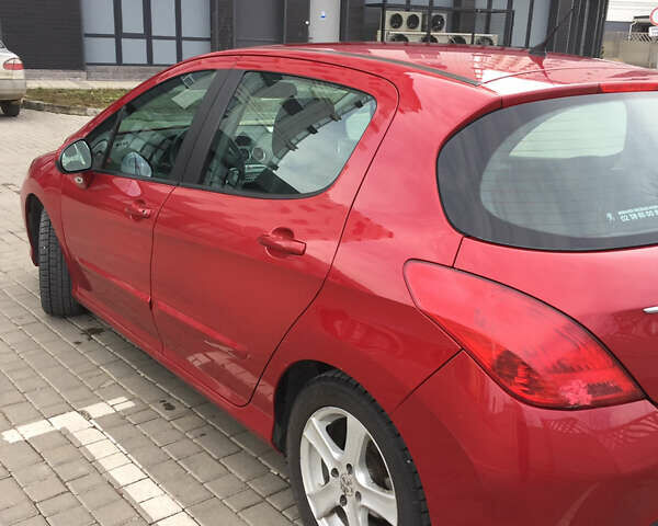Красный Пежо 308, объемом двигателя 1.6 л и пробегом 164 тыс. км за 5700 $, фото 7 на Automoto.ua
