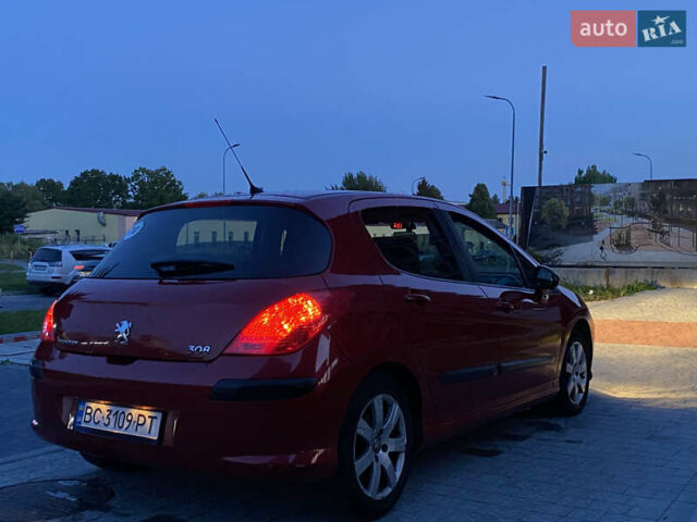 Красный Пежо 308, объемом двигателя 1.6 л и пробегом 125 тыс. км за 8000 $, фото 5 на Automoto.ua