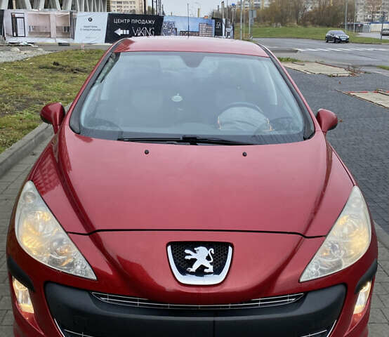 Красный Пежо 308, объемом двигателя 1.6 л и пробегом 125 тыс. км за 8000 $, фото 1 на Automoto.ua