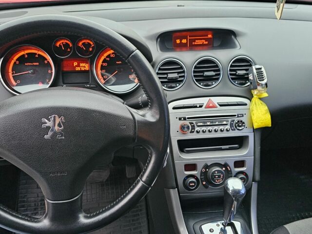 Красный Пежо 308, объемом двигателя 1.6 л и пробегом 97 тыс. км за 6500 $, фото 9 на Automoto.ua