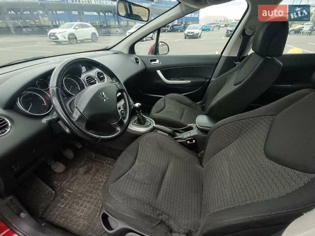 Красный Пежо 308, объемом двигателя 1.6 л и пробегом 280 тыс. км за 4800 $, фото 14 на Automoto.ua