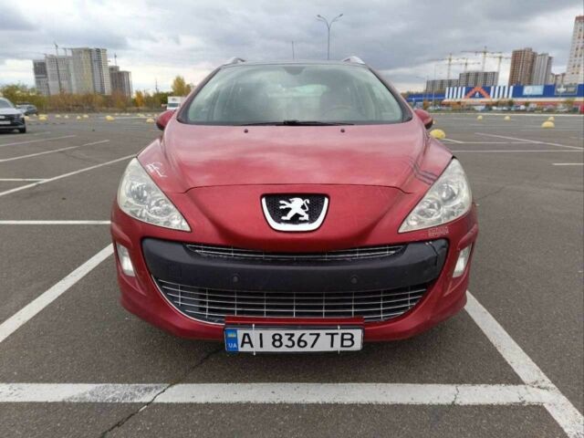 Красный Пежо 308, объемом двигателя 1.6 л и пробегом 380 тыс. км за 4800 $, фото 1 на Automoto.ua