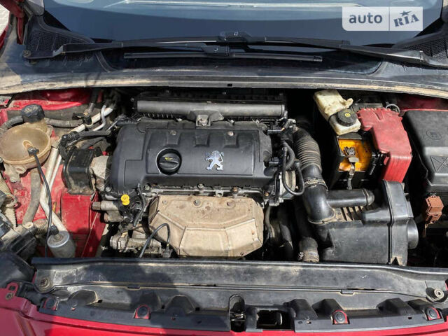 Червоний Пежо 308, об'ємом двигуна 1.6 л та пробігом 160 тис. км за 4700 $, фото 6 на Automoto.ua