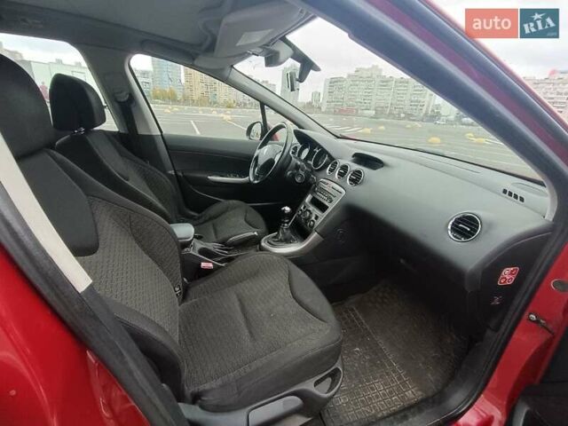 Красный Пежо 308, объемом двигателя 1.6 л и пробегом 280 тыс. км за 4800 $, фото 11 на Automoto.ua