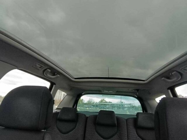 Красный Пежо 308, объемом двигателя 1.6 л и пробегом 380 тыс. км за 4800 $, фото 19 на Automoto.ua