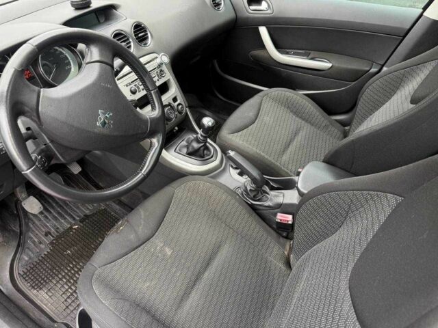 Красный Пежо 308, объемом двигателя 1.6 л и пробегом 224 тыс. км за 4400 $, фото 8 на Automoto.ua