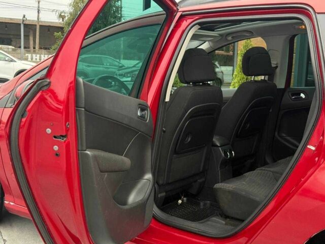 Красный Пежо 308, объемом двигателя 1.6 л и пробегом 224 тыс. км за 4400 $, фото 13 на Automoto.ua