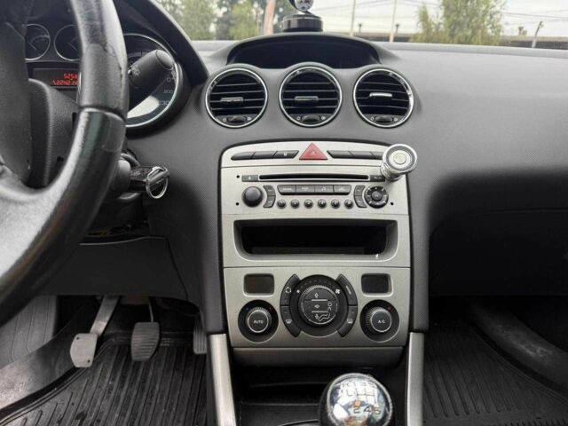 Красный Пежо 308, объемом двигателя 1.6 л и пробегом 224 тыс. км за 4400 $, фото 10 на Automoto.ua