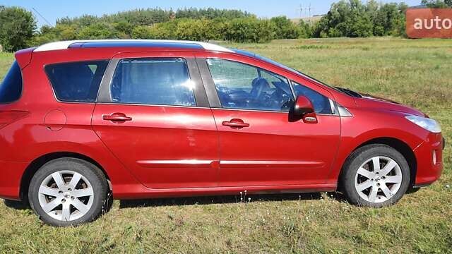 Червоний Пежо 308, об'ємом двигуна 1.56 л та пробігом 220 тис. км за 6000 $, фото 3 на Automoto.ua